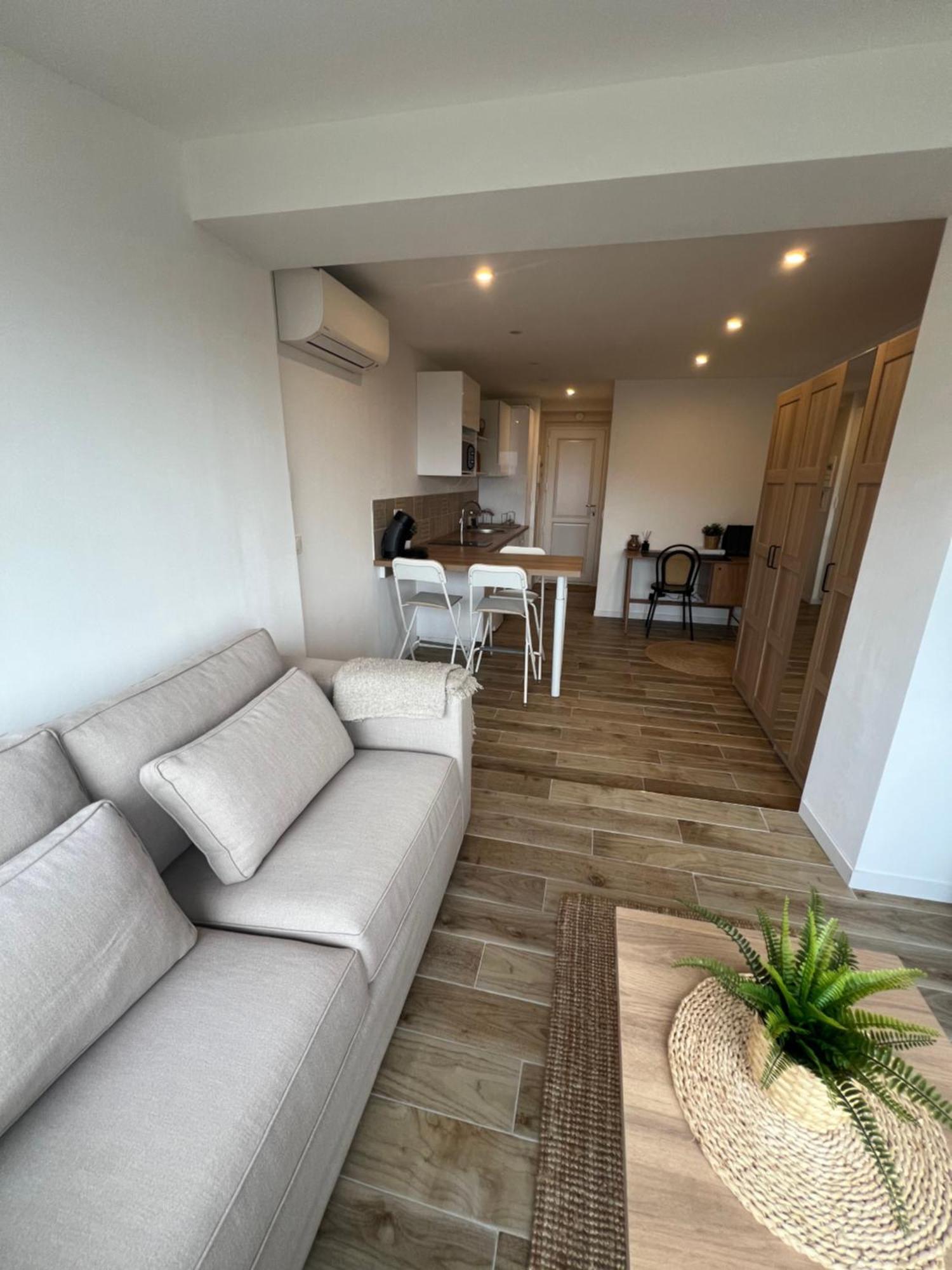Vue Et Collines Apartment *